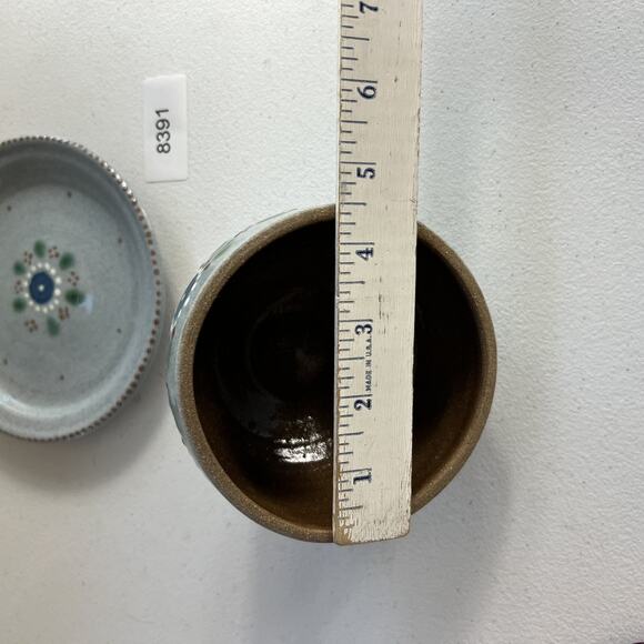 Vintage Stoneware Art Studio Pottery Cheese Dish Hand Painted Flowers Signed - Picture 12 of 15